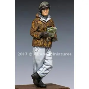 Vendita Finale Alpine Miniatures 1/35; comandante WSS Panzer con uniforme invernale