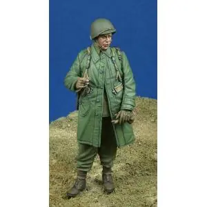 D-DAY miniatures 1 35; US Paratrooper NCO in raincoat, 1944-45 Economico