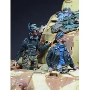 Darius Miniatures 1 35 Tiger Tank Crew, Radio Operator & Driver Prezzo Scontato