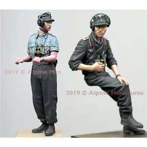 Alpine Miniatures 1/35; German Panzer Commander Summer Set - 2 figs Bestseller