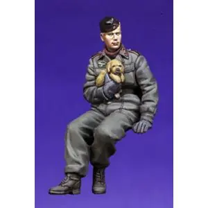 Alpine Miniatures 1/35; German Panzer Crew with Puppy Ultimissimo Modello