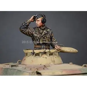 Acquista Ora Alpine Miniatures 1/35; WSS Panzer Commander 1