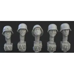 Di Tendenza HORNET 5 heads, Ger. WW2 steel helmets