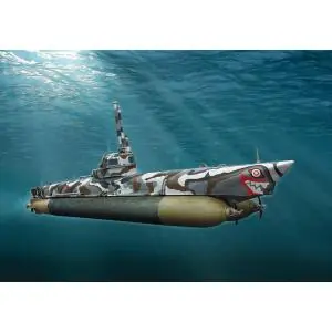 ITALERI 1/35; U-Boot “Biber” Midget Submarine with 2 figures + PE set Ultimissimo Modello