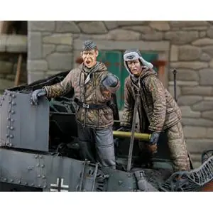 Prezzo Scontato ROYAL 1 35 German tankers loading ammo