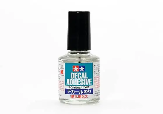 Offerta Speciale LIQUIDO PER L‘APPLICAZIONE DELLE DECALS - Delicato