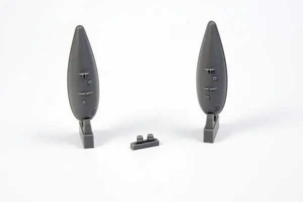 P-51D Mustang Metal Drop Tank w/ jutting filler neck (2 pcs), for Revell kit Vendita Finale